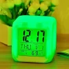 Reloj despertador tipo cubo con luz led 2
