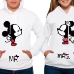 Buzo buso saco pareja Mickey y Minnie enamorados color blanco