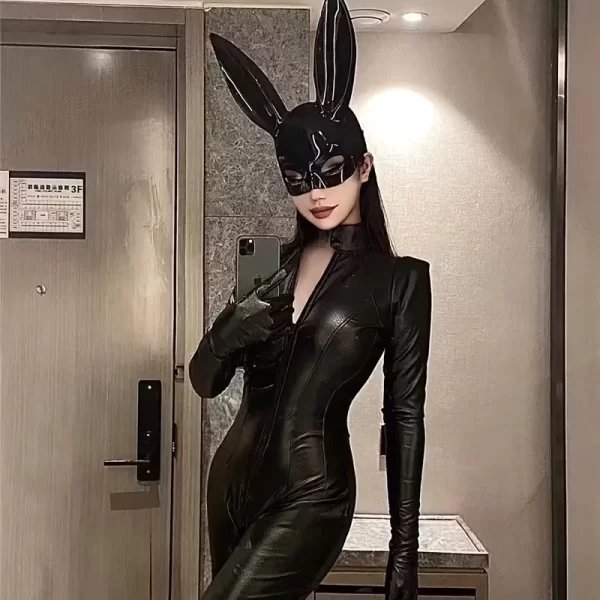 Mascara-Coneja-Negro