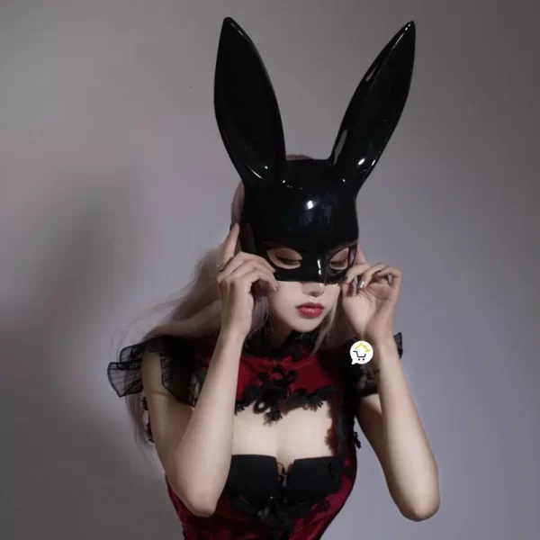 Mascara mujer conejo sexy en negro de media cara