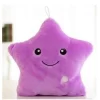 Almohada estrella luminosa morado