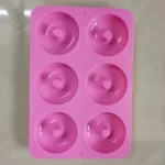 Molde de silicona para donas fucsia