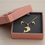 Juego de Collar y Aretes Diseño Delfín