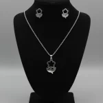 Juego-de-collar-y-Aretes-Diseno-Flor