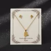 Juego-de-collar-y-Aretes-Diseno-Rosas