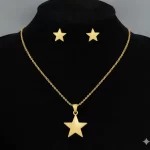 Juego de collar y Aretes Estrellas