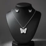 Juego-de-collar-y-Aretes-Mariposa