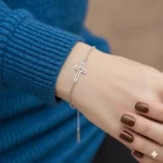 Pulsera-Cruz-Plateada