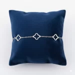 Pulsera-de-Acero-Inoxidable-con-Dije-de-Trebol