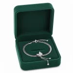 Pulsera-Elegante-con-Dije-de-Mariposa