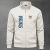 Buzo-con-Cuello-Alto-One-Piece-Bordado