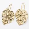 Aretes Hoja Colgante Dorados